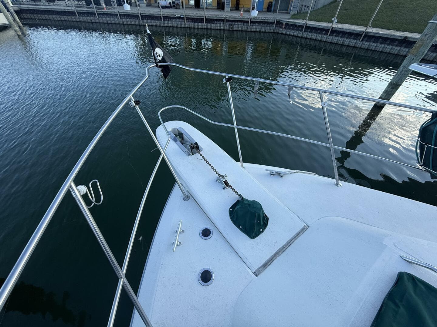 1988 Sea Ray 415 — photo 18