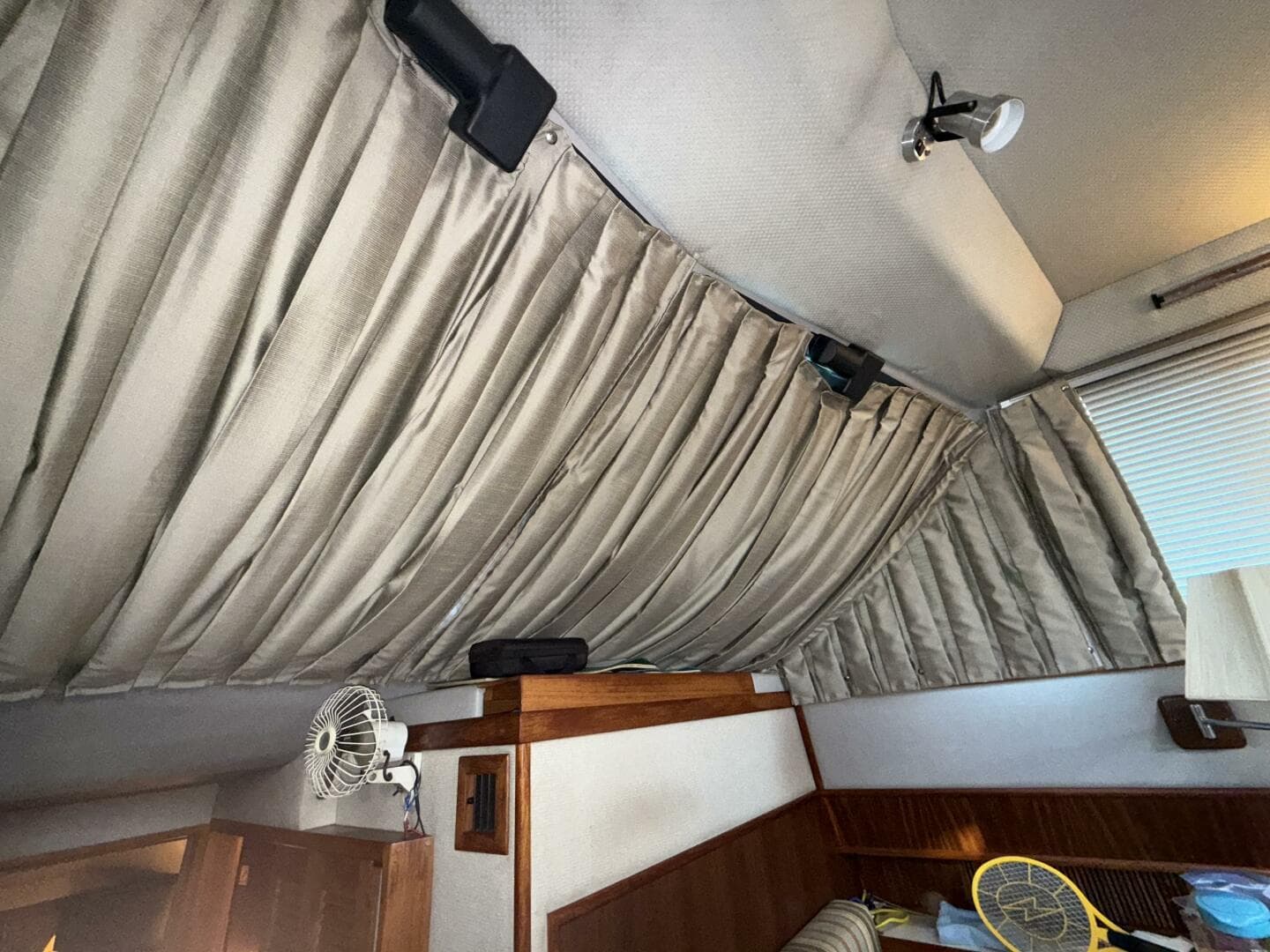 1988 Sea Ray 415 — photo 88