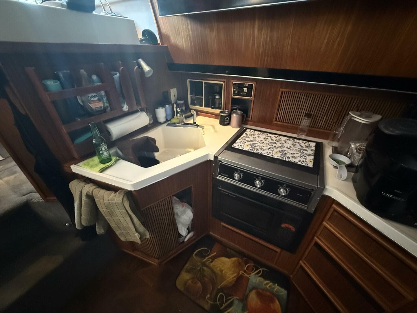 1988 Sea Ray 415 — photo 76