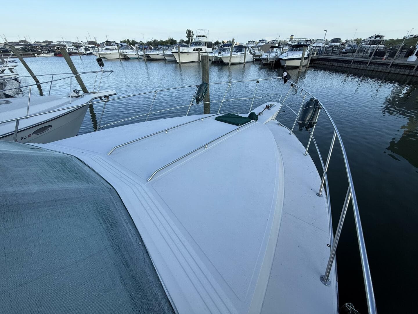 1988 Sea Ray 415 — photo 16