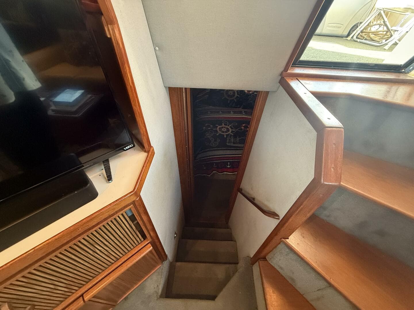 1988 Sea Ray 415 — photo 48