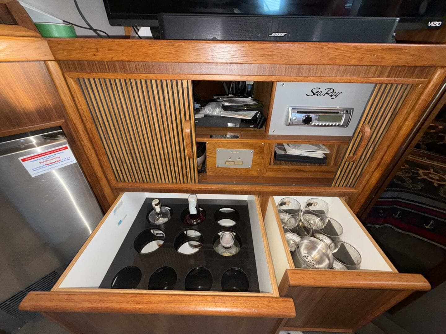 1988 Sea Ray 415 — photo 71