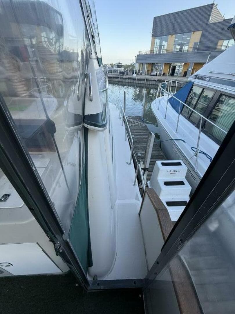 1988 Sea Ray 415 — photo 20