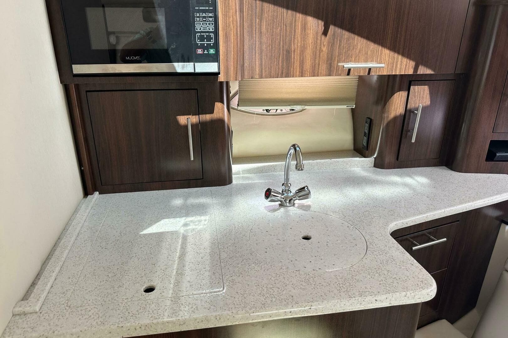 2016 Regal 35 Sport Coupe — photo 24