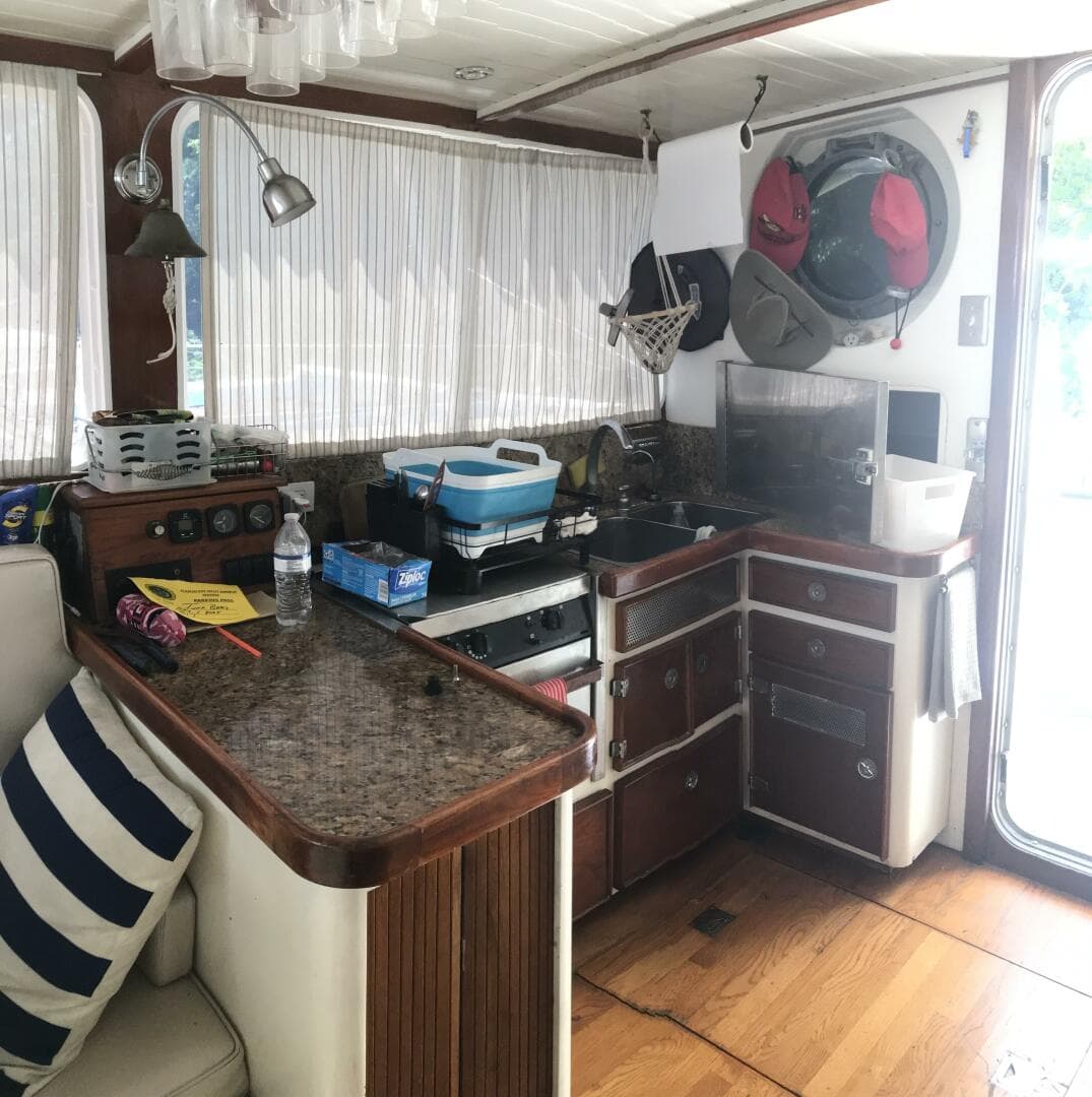 1999 Custom — photo 12