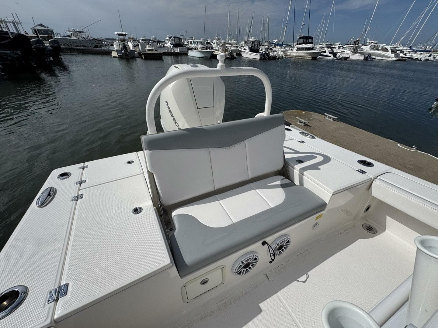 2021 Robalo 246 Cayman — photo 25
