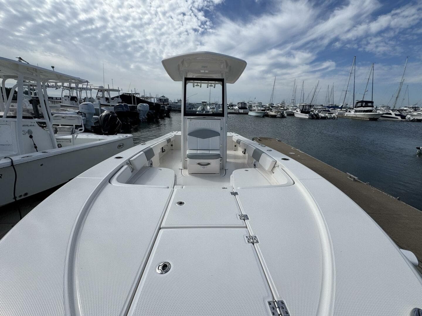 2021 Robalo 246 Cayman — photo 5