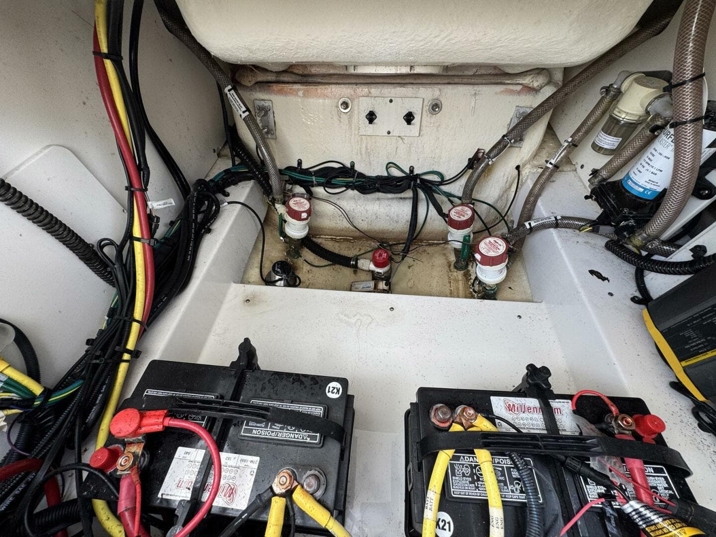 2021 Robalo 246 Cayman — photo 40