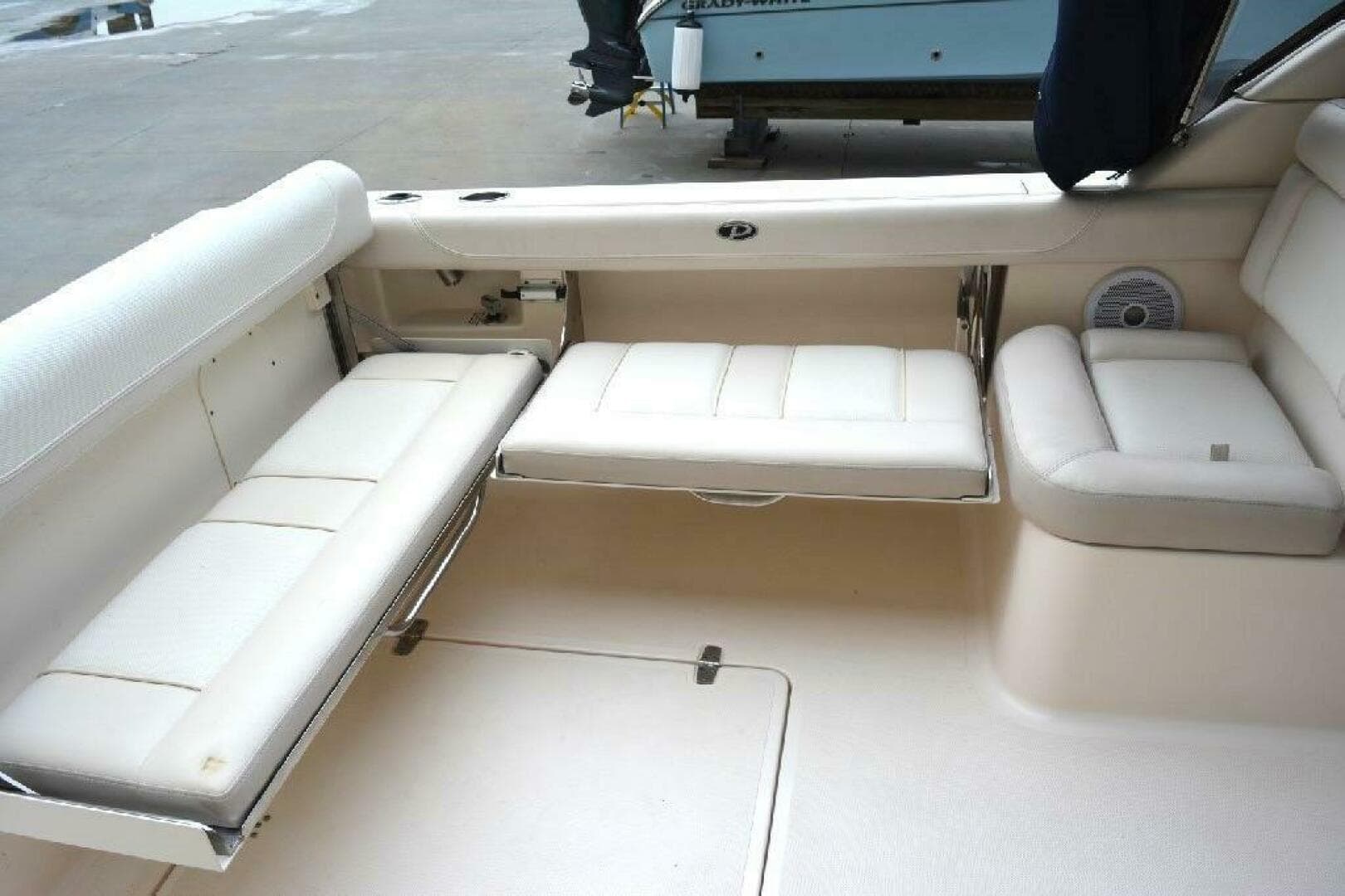 2011 Pursuit DC 265 Dual Console — photo 18