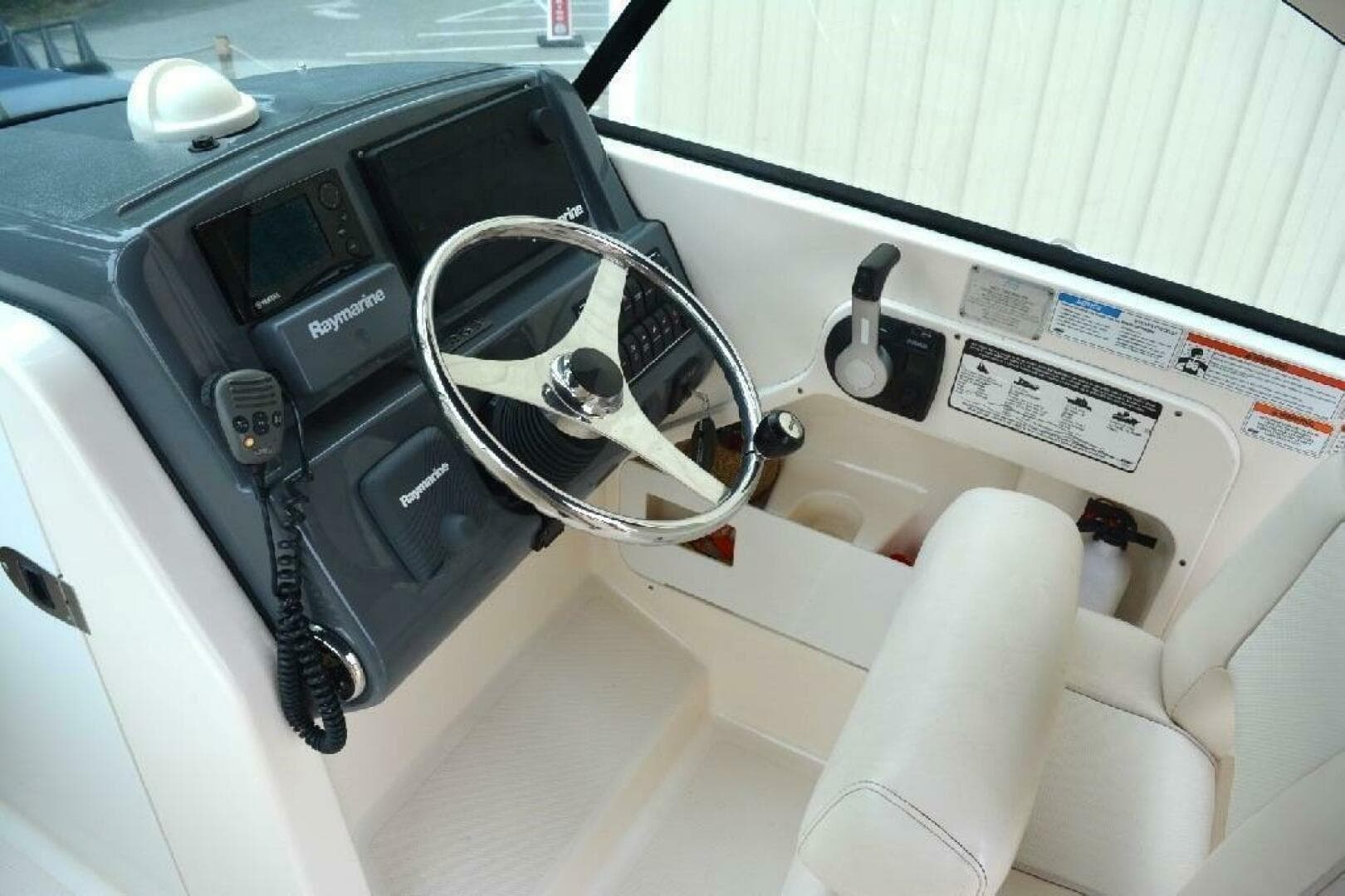 2011 Pursuit DC 265 Dual Console — photo 20
