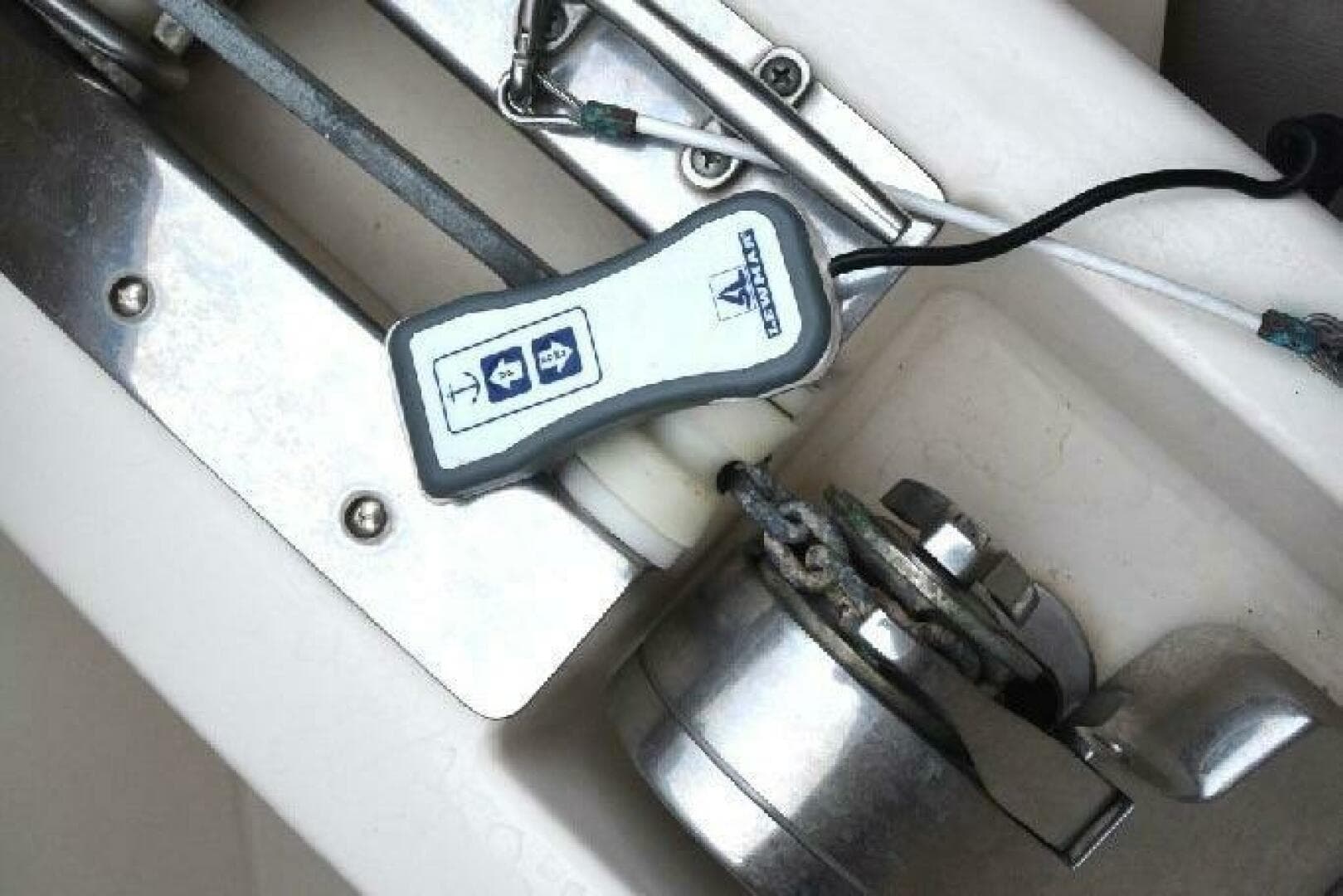 2011 Pursuit DC 265 Dual Console — photo 27