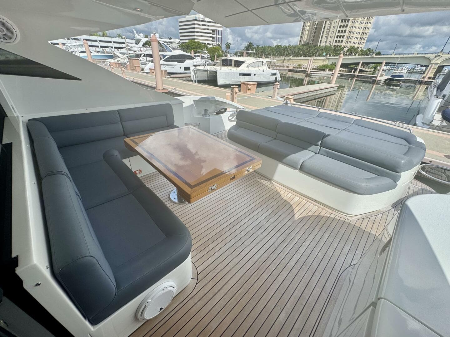 2008 Pershing 72 — photo 4