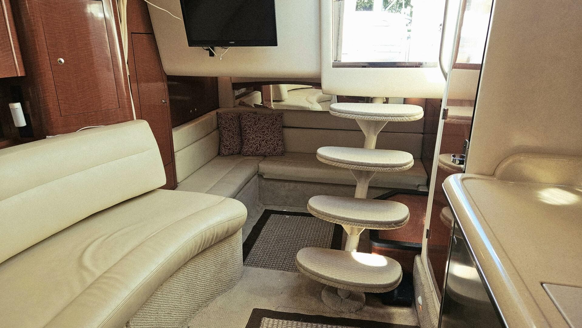 2003 Sea Ray 340 Sundancer — photo 25