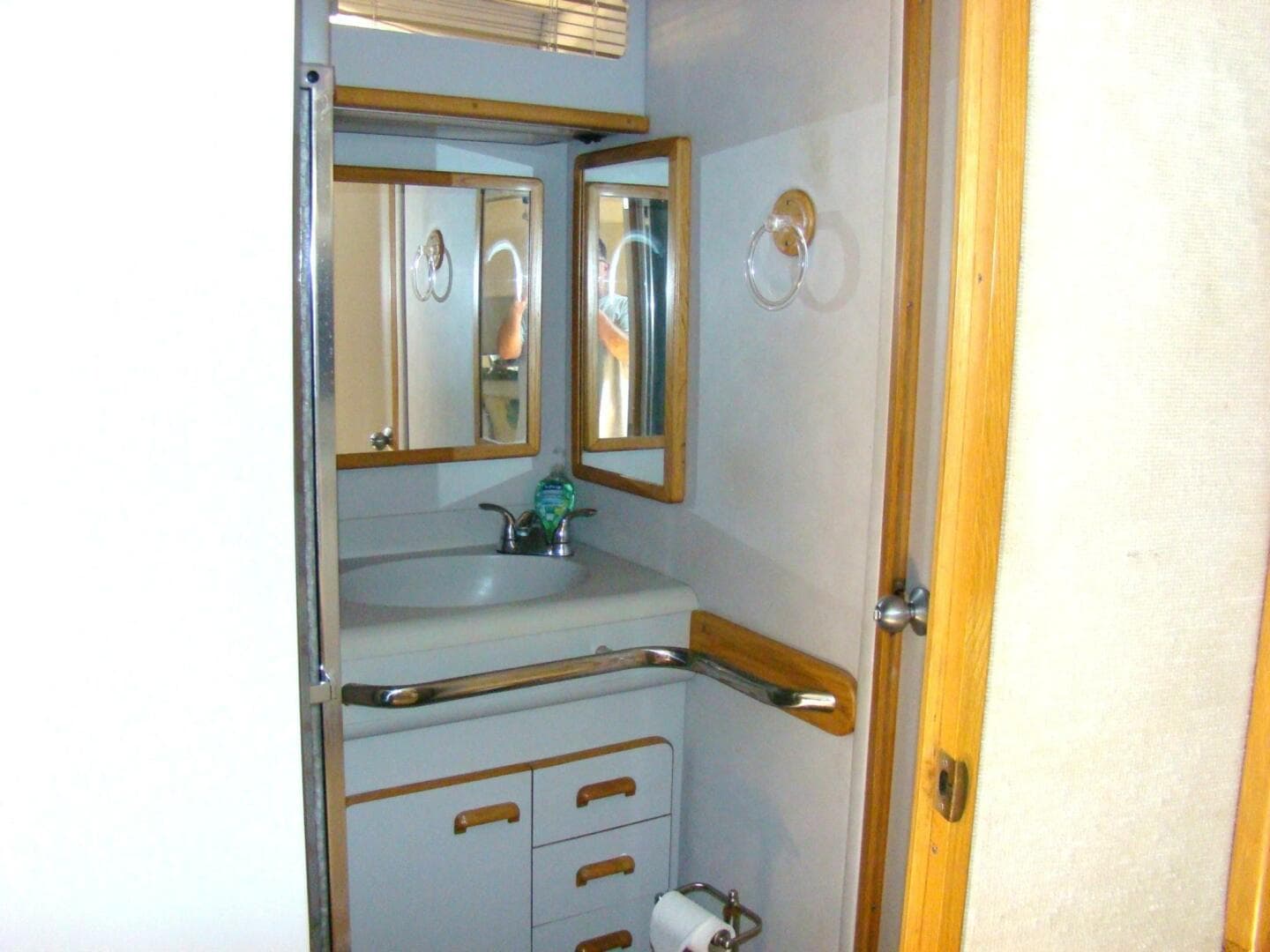 1991 Sea Ray 480 Sundancer — photo 39