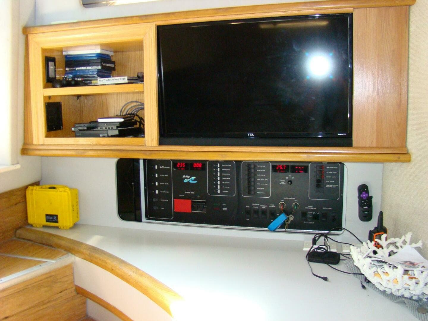 1991 Sea Ray 480 Sundancer — photo 34