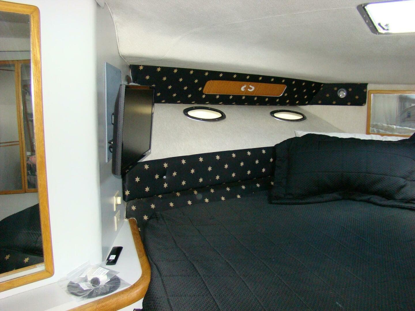 1991 Sea Ray 480 Sundancer — photo 42