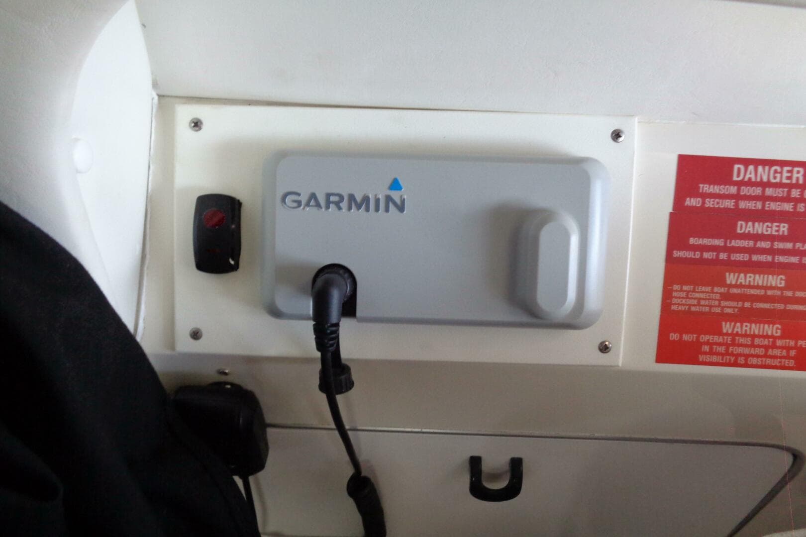 1991 Sea Ray 480 Sundancer — photo 28