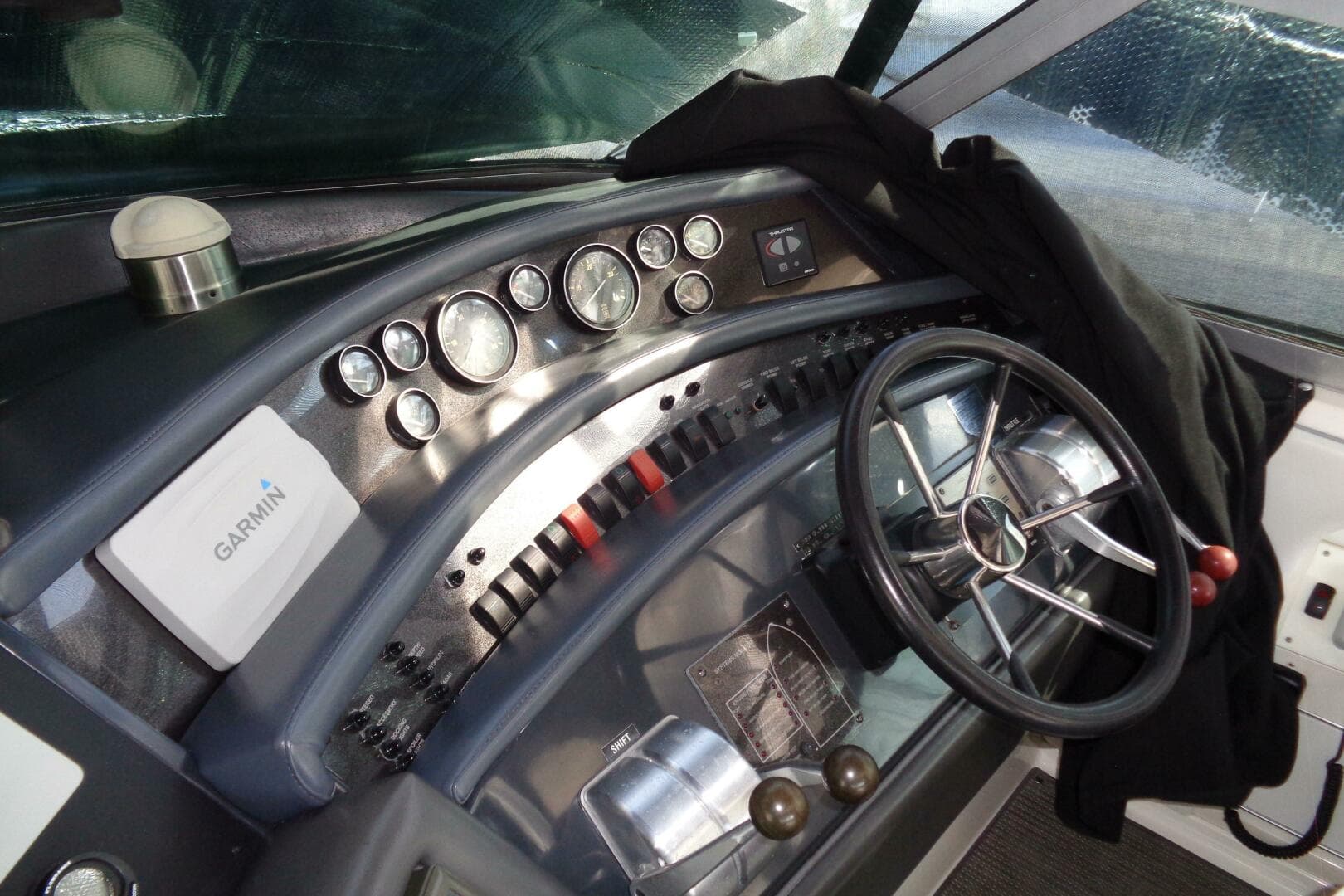 1991 Sea Ray 480 Sundancer — photo 24