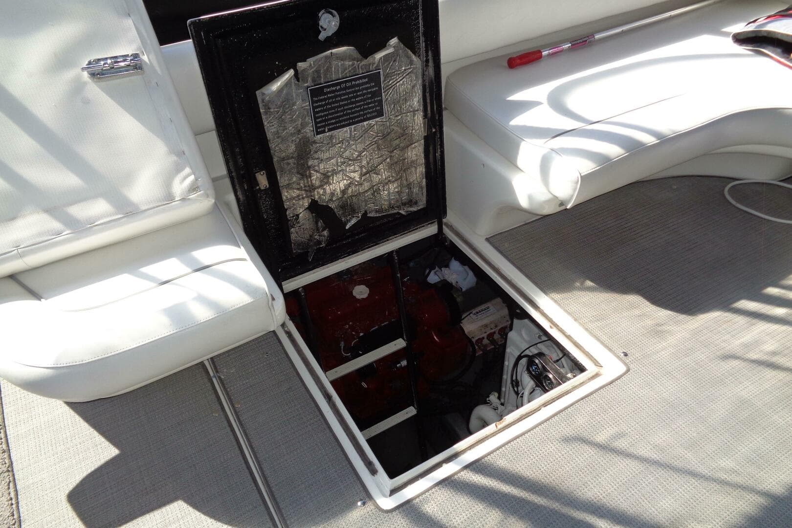 1991 Sea Ray 480 Sundancer — photo 85