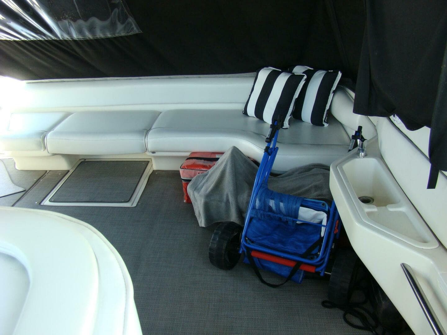 1991 Sea Ray 480 Sundancer — photo 14