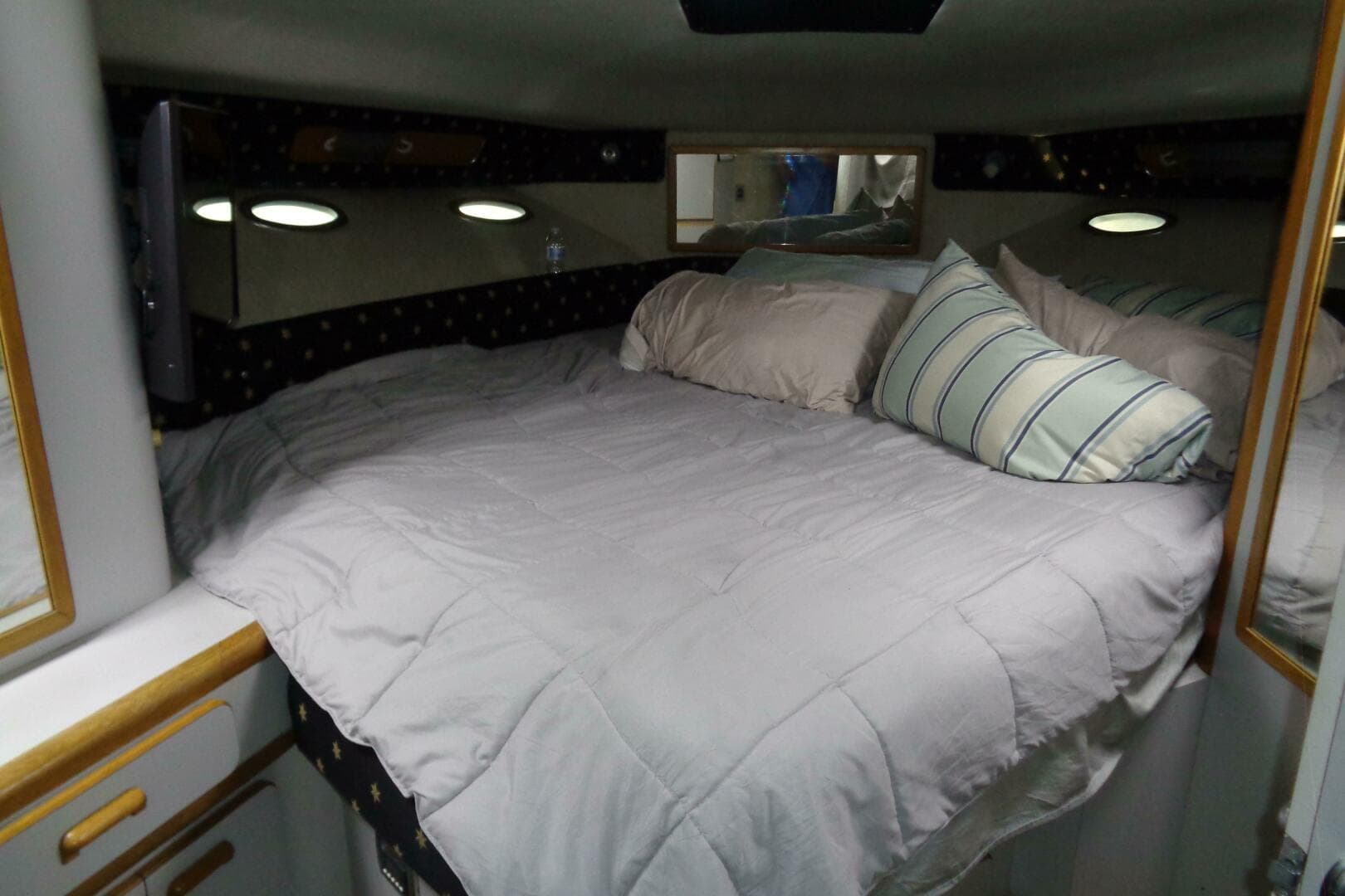 1991 Sea Ray 480 Sundancer — photo 67