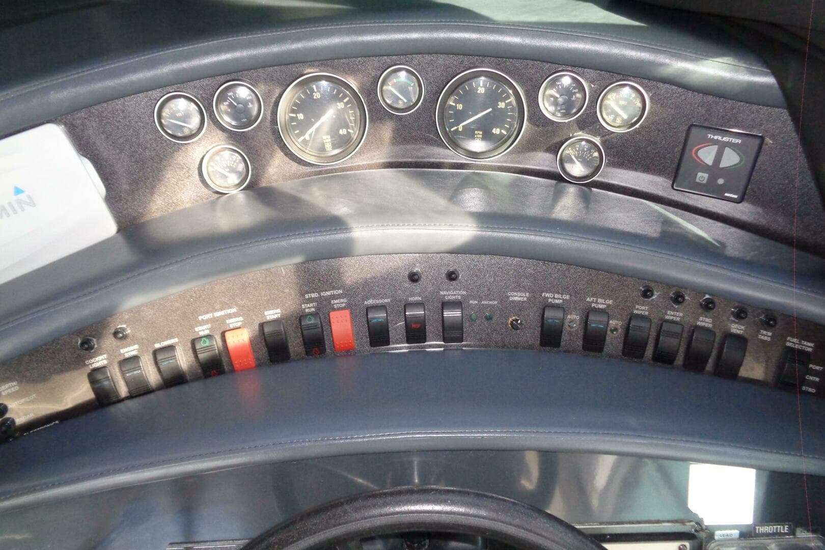 1991 Sea Ray 480 Sundancer — photo 25