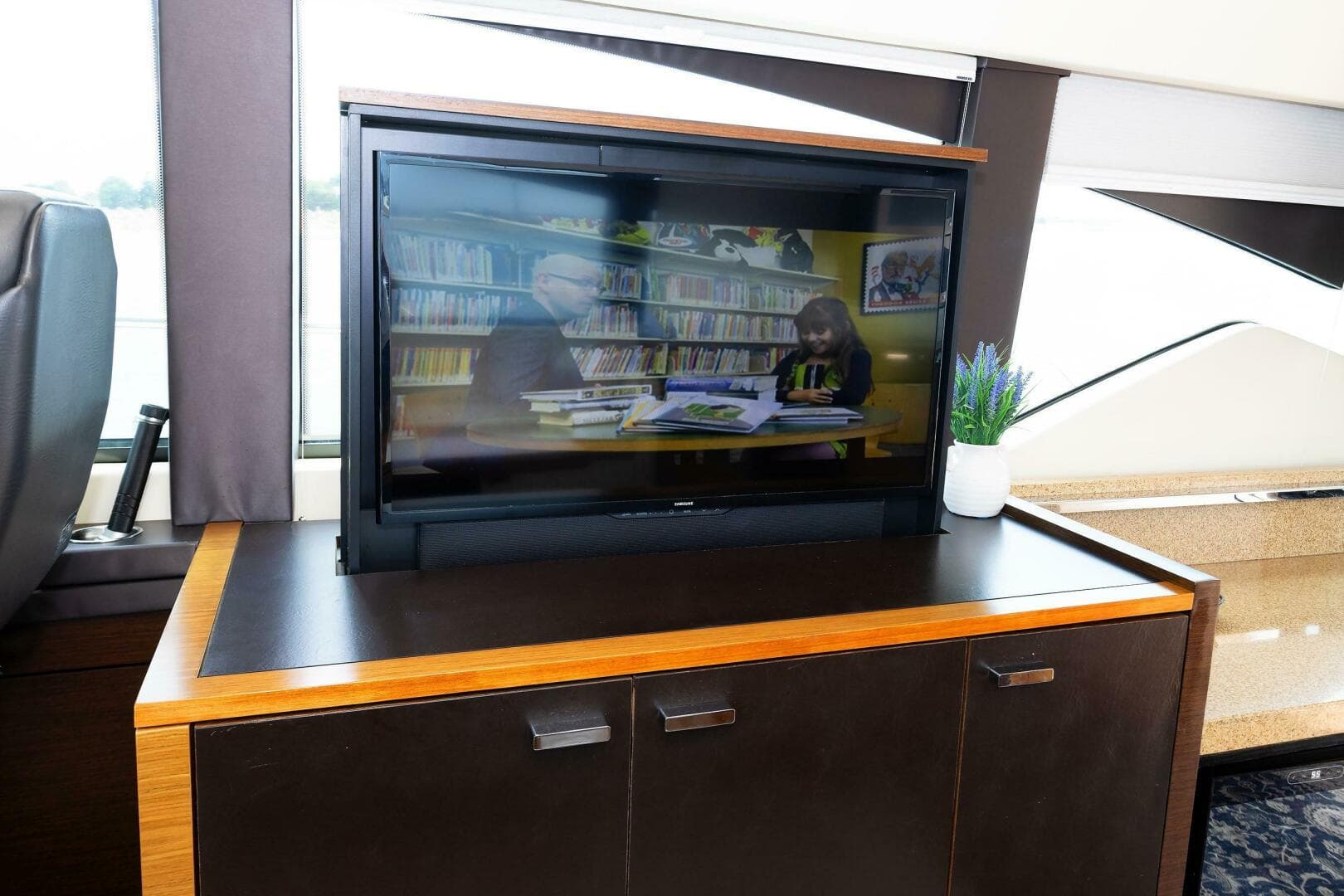 2014 Tiara Yachts 5000 Express — photo 30