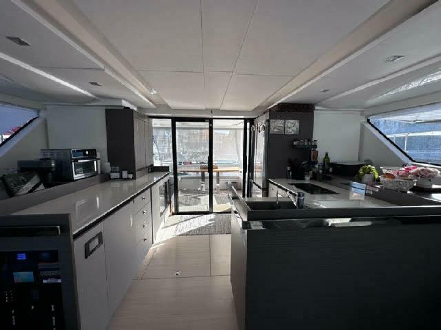 2023 Leopard 46 Pc — photo 5