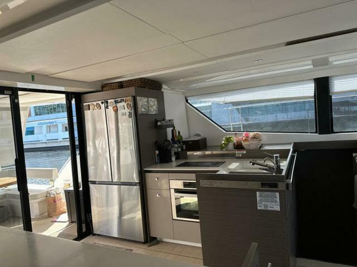 2023 Leopard 46 Pc — photo 6