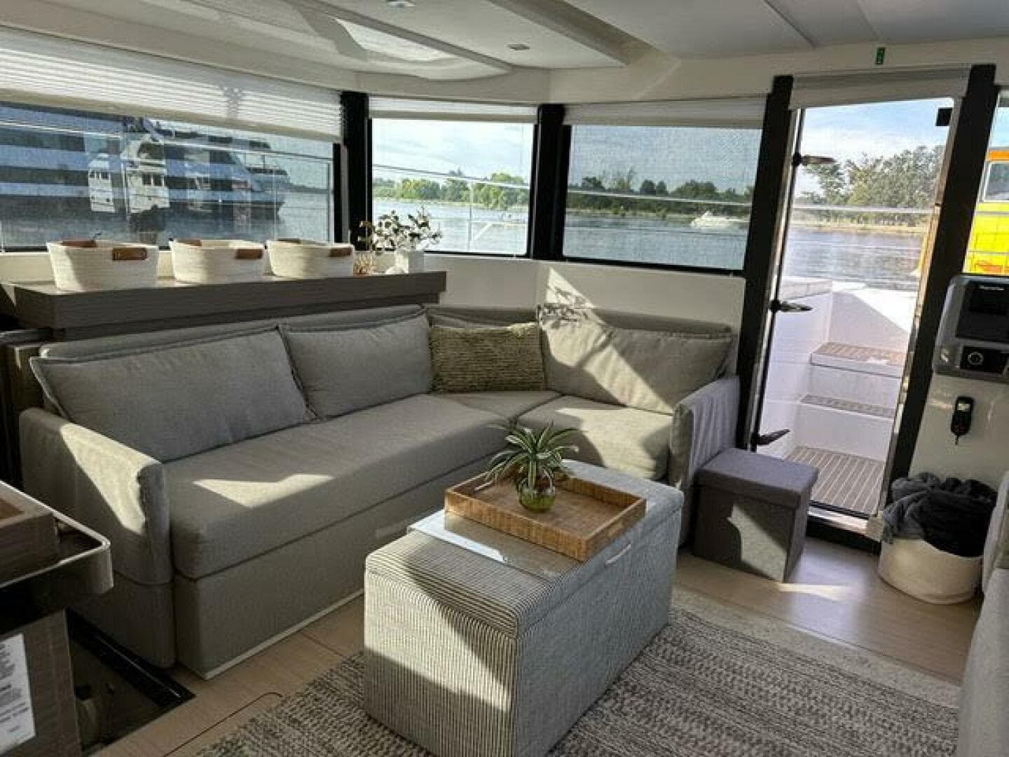 2023 Leopard 46 Pc — photo 10