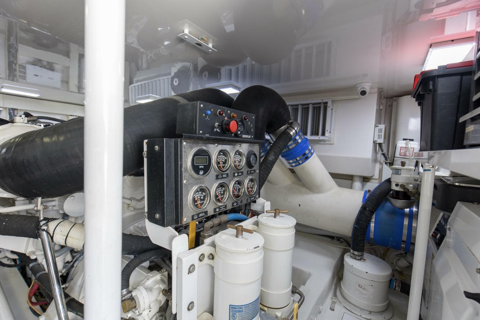 2007 Viking 64 Enclosed Bridge — photo 48