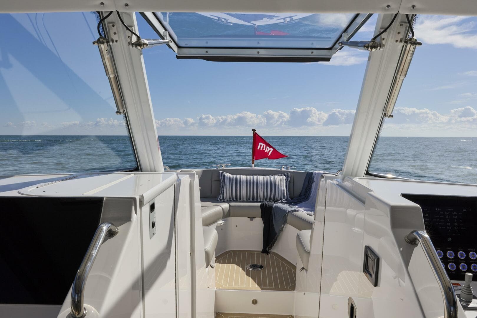 2026 Mjm 38X — photo 18