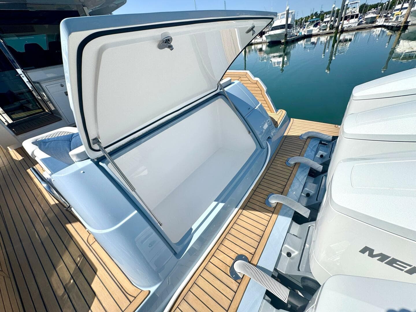 2027 Valhalla Boatworks V55 Sport Yacht — photo 21