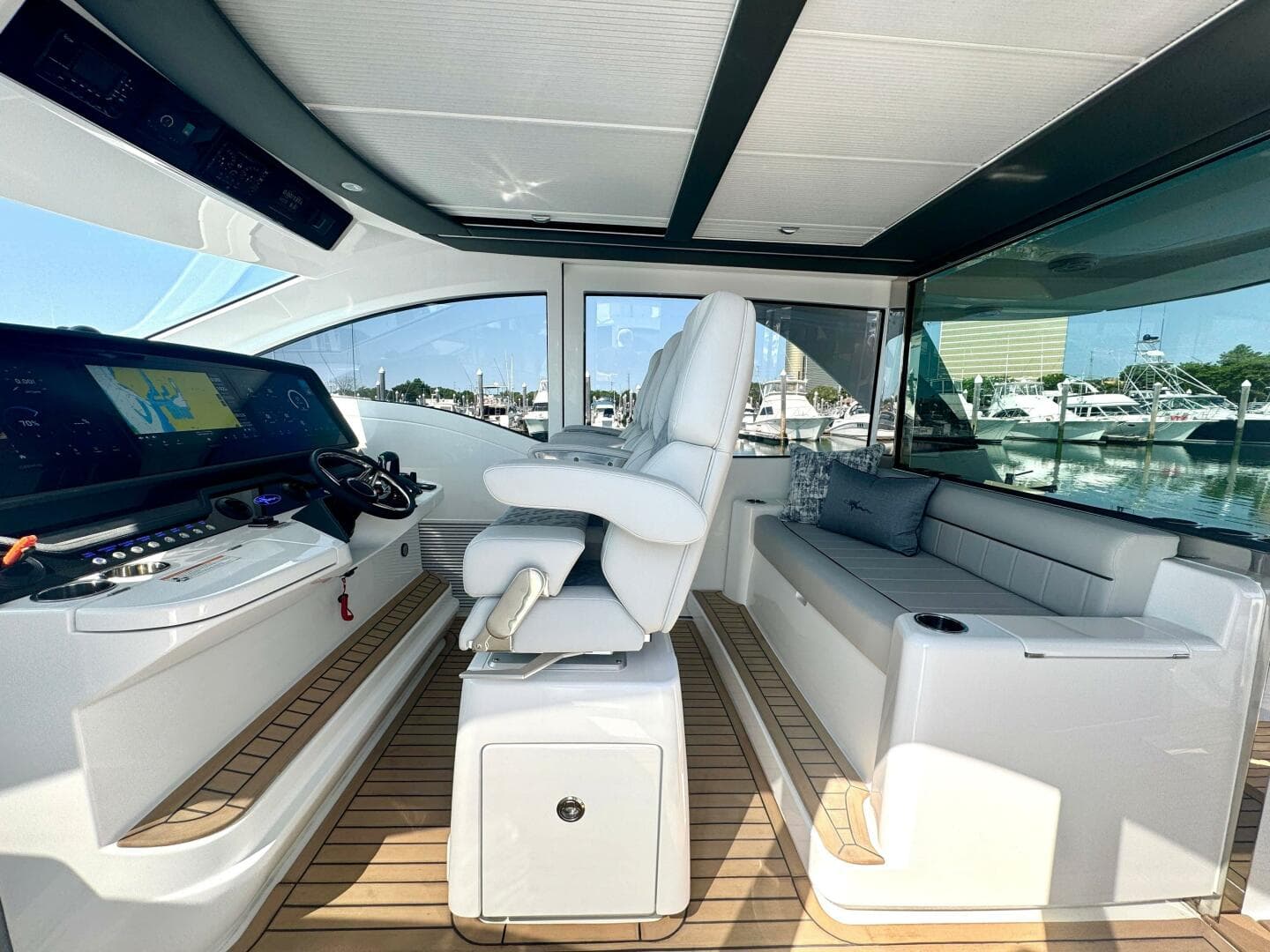 2027 Valhalla Boatworks V55 Sport Yacht — photo 37