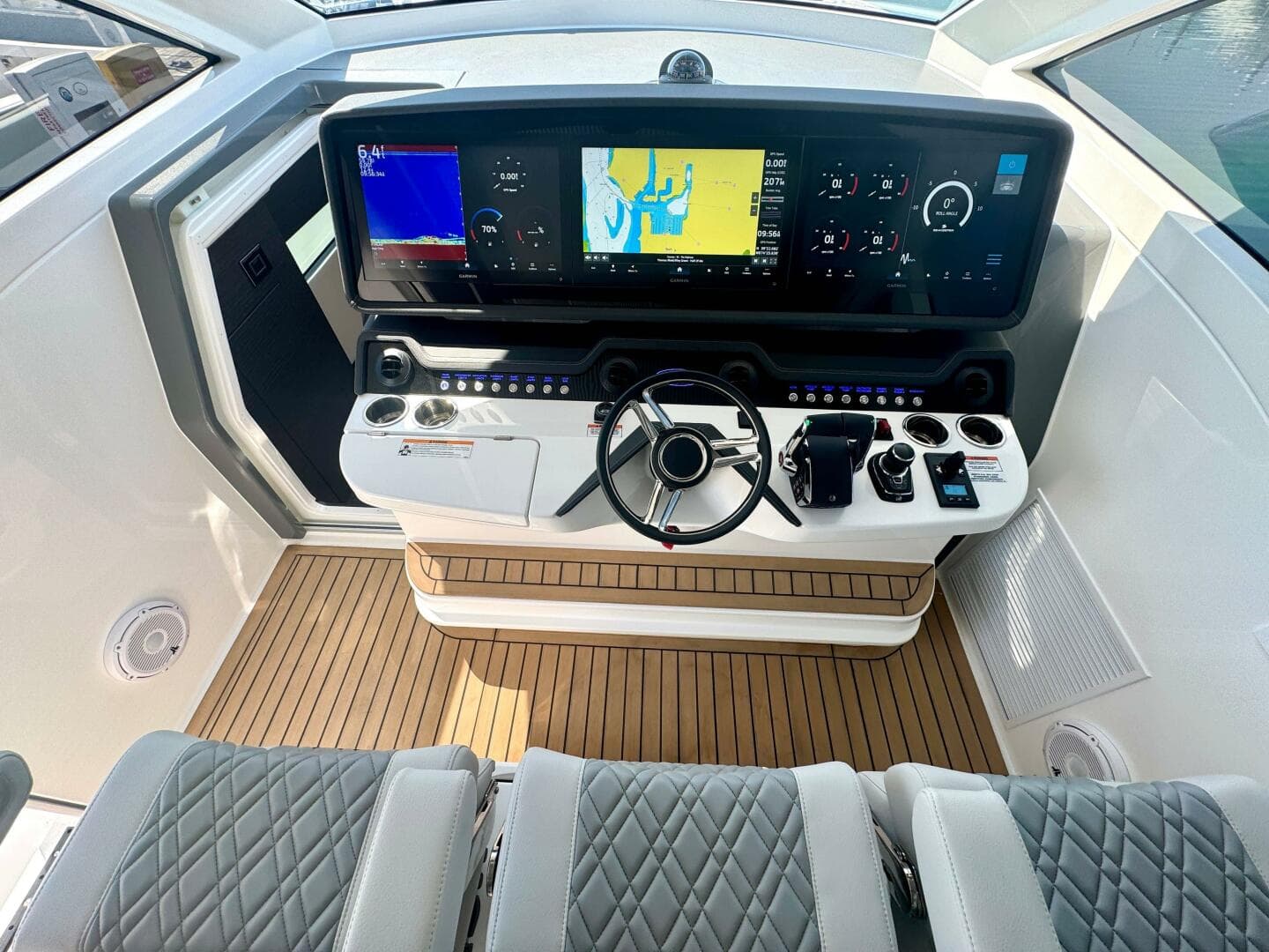 2027 Valhalla Boatworks V55 Sport Yacht — photo 39