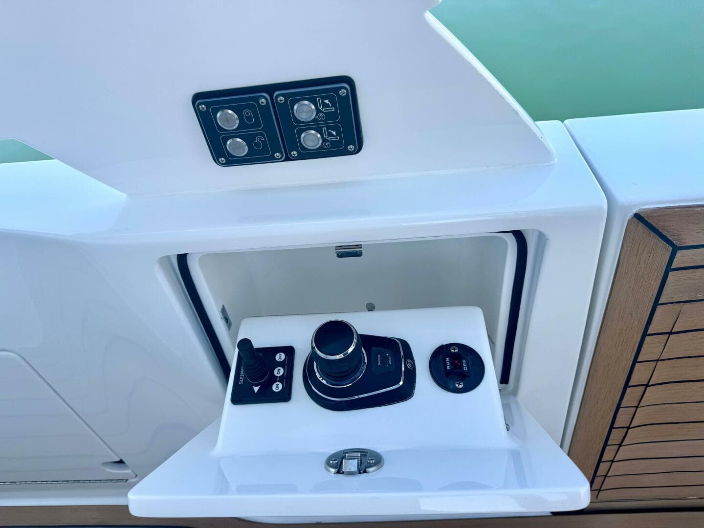 2027 Valhalla Boatworks V55 Sport Yacht — photo 32