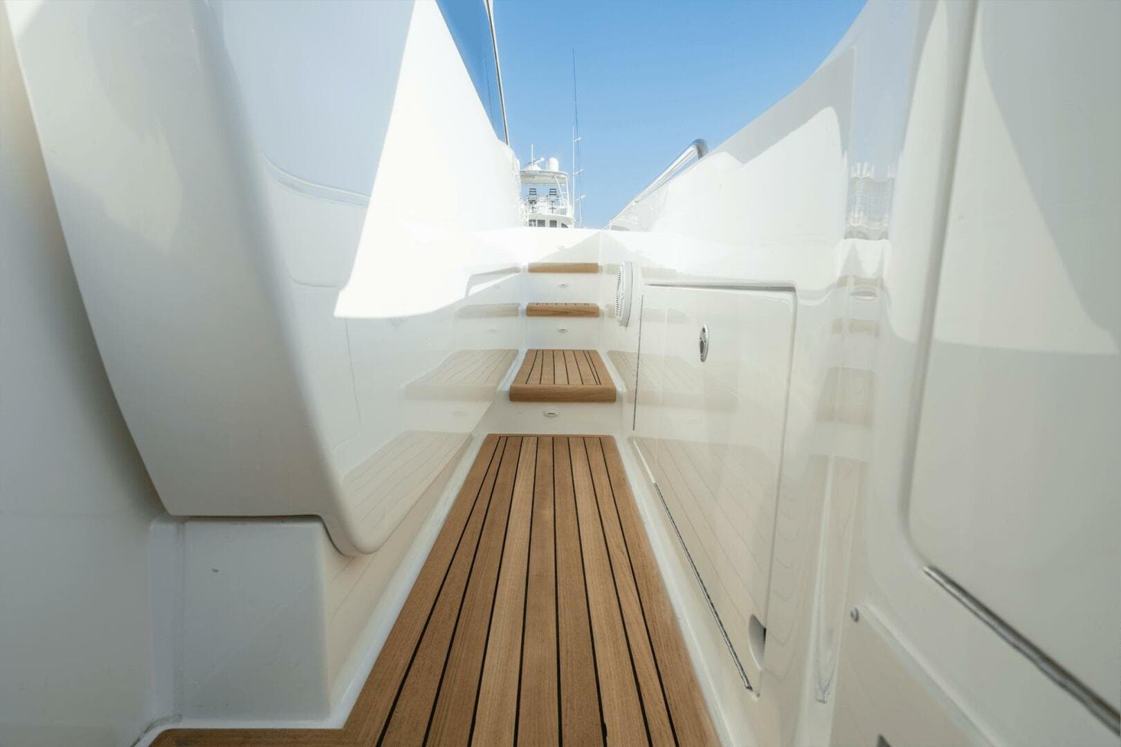 2027 Valhalla Boatworks V55 Sport Yacht — photo 34