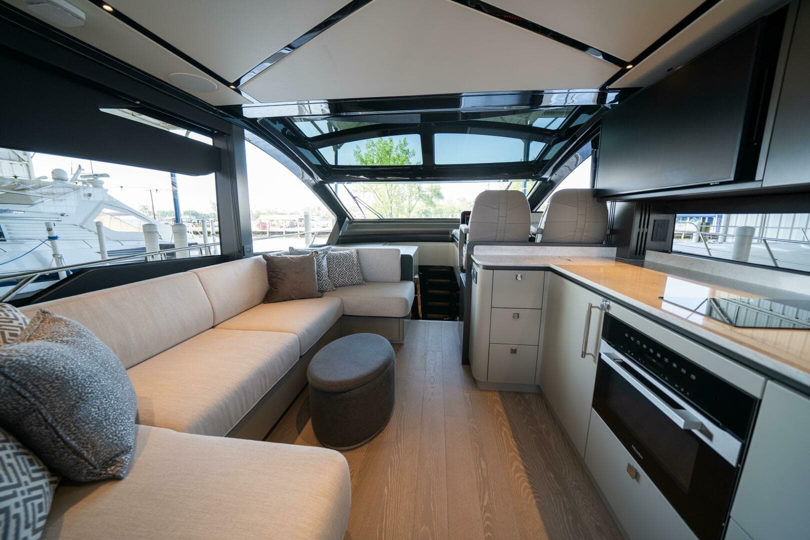 2026 Sunseeker 55 Predator — photo 2