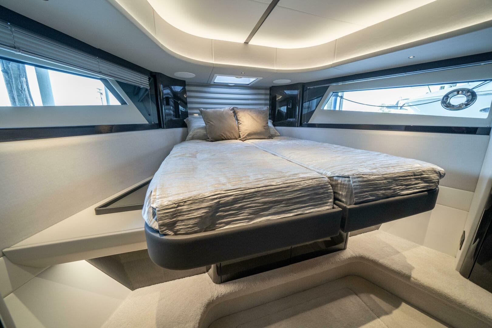 2026 Sunseeker 55 Predator — photo 9