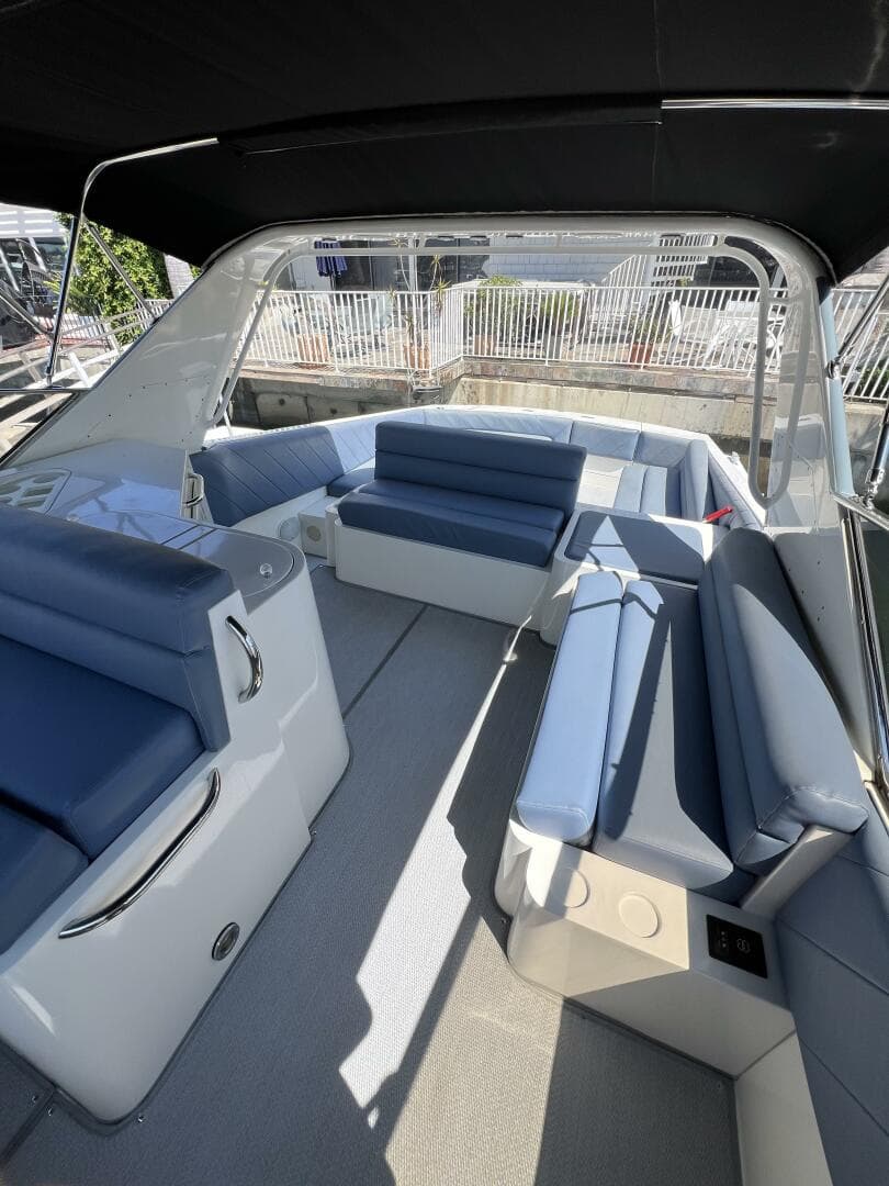 1990 Tempest 60 Express — photo 5