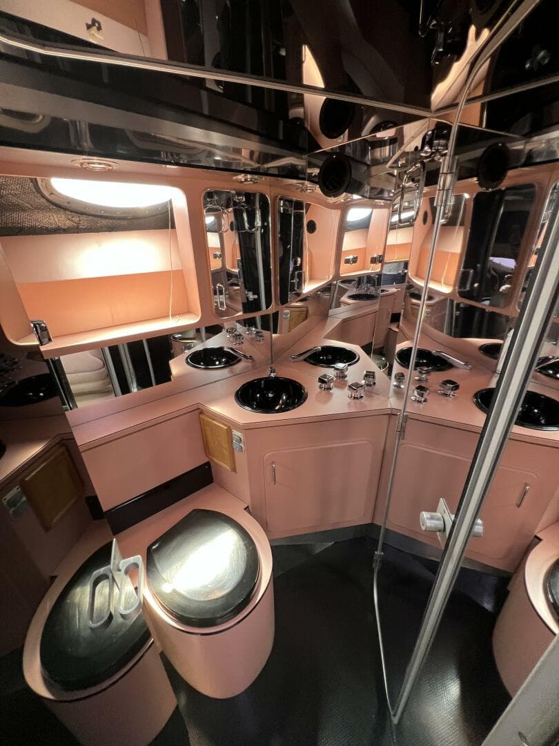 1990 Tempest 60 Express — photo 6