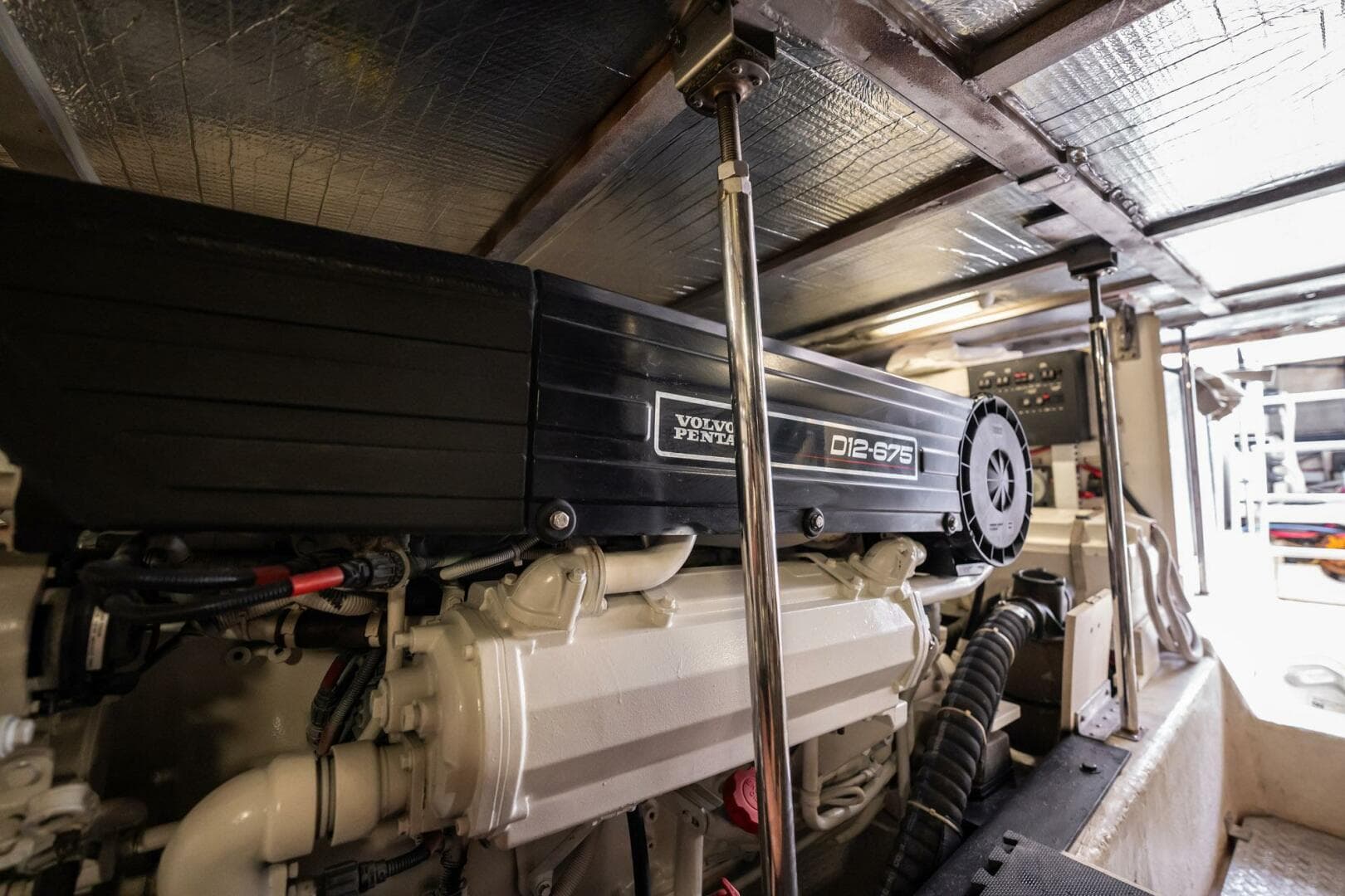 2005 Carver 56 Voyager — photo 41