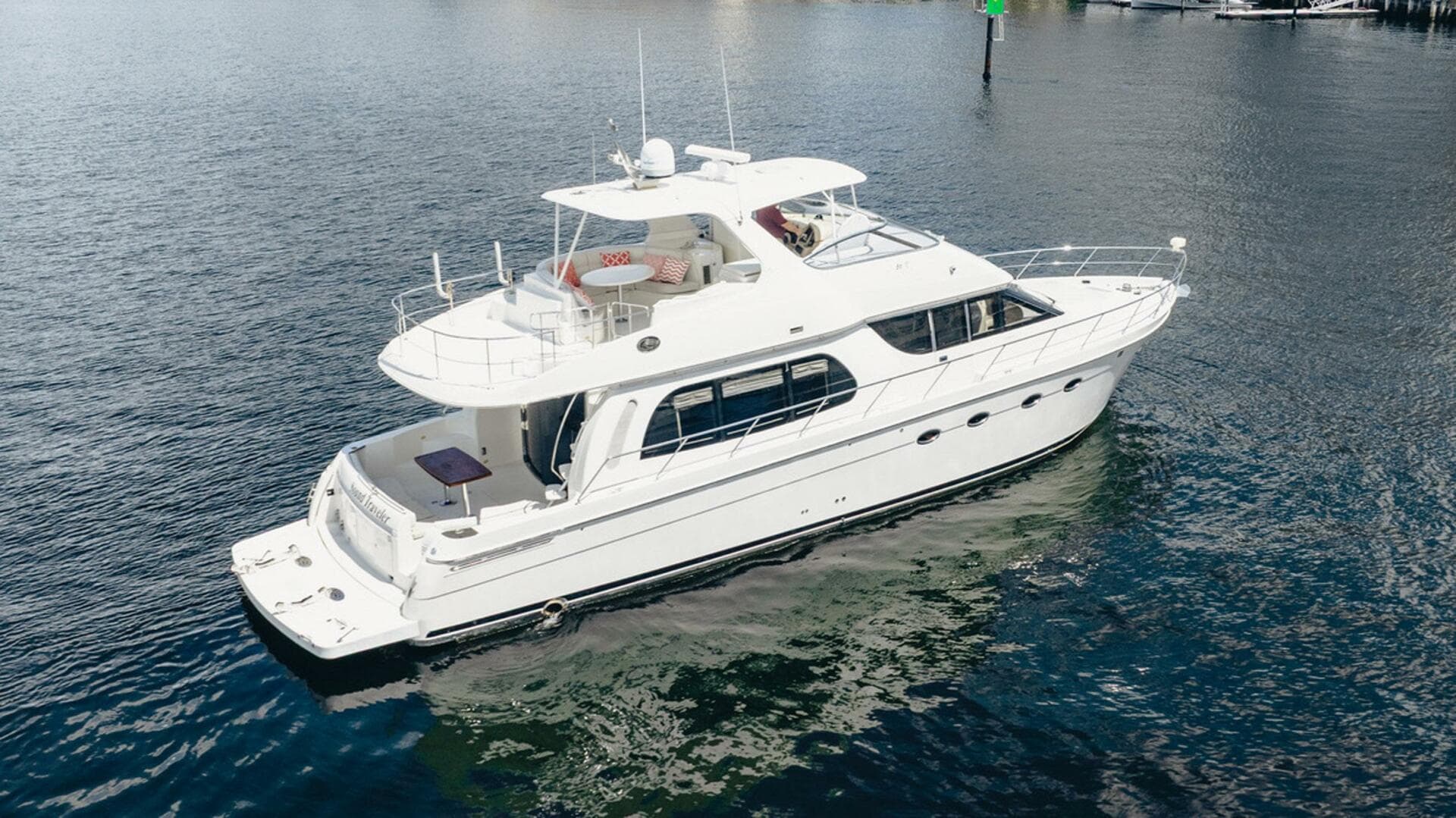 2005 Carver 56 Voyager — photo 4