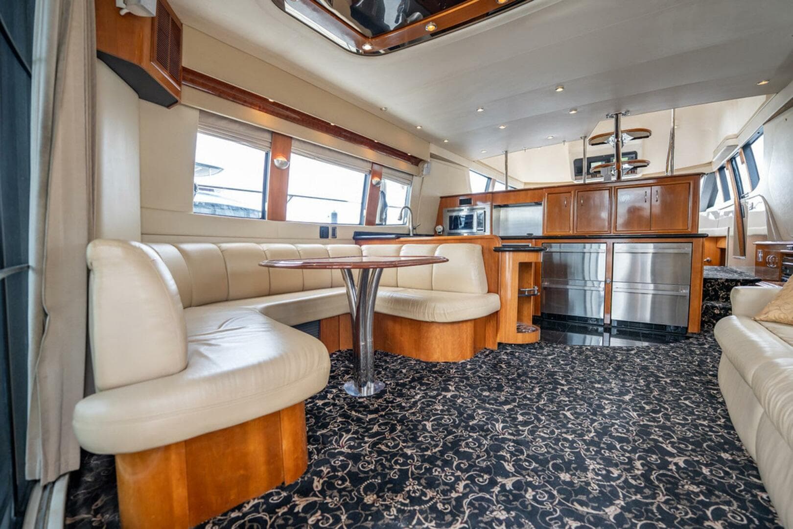 2005 Carver 56 Voyager — photo 13