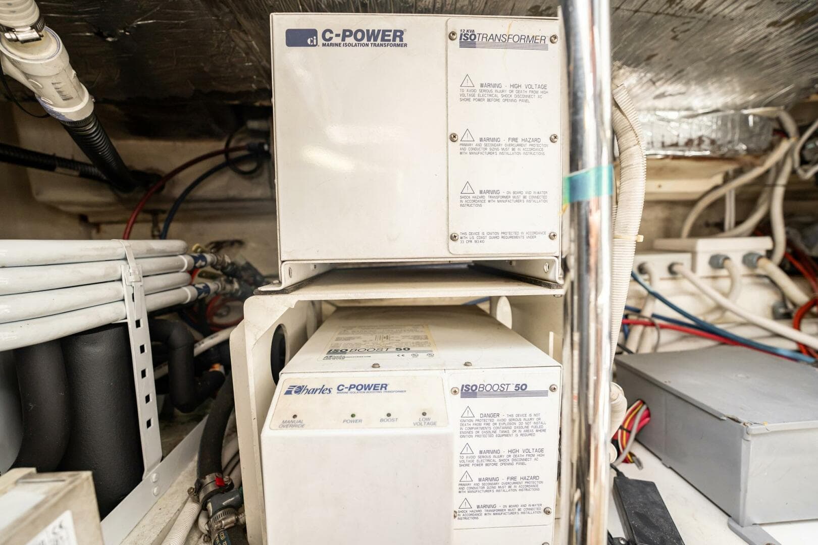 2005 Carver 56 Voyager — photo 39