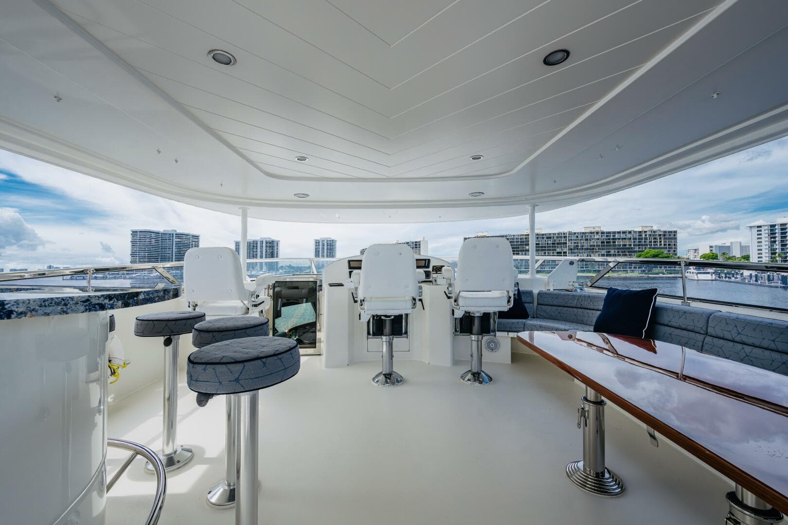 2006 Westport W112 — photo 32