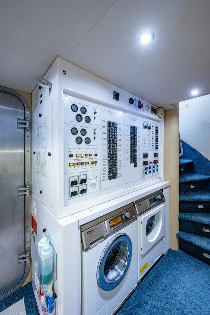 2006 Westport W112 — photo 43