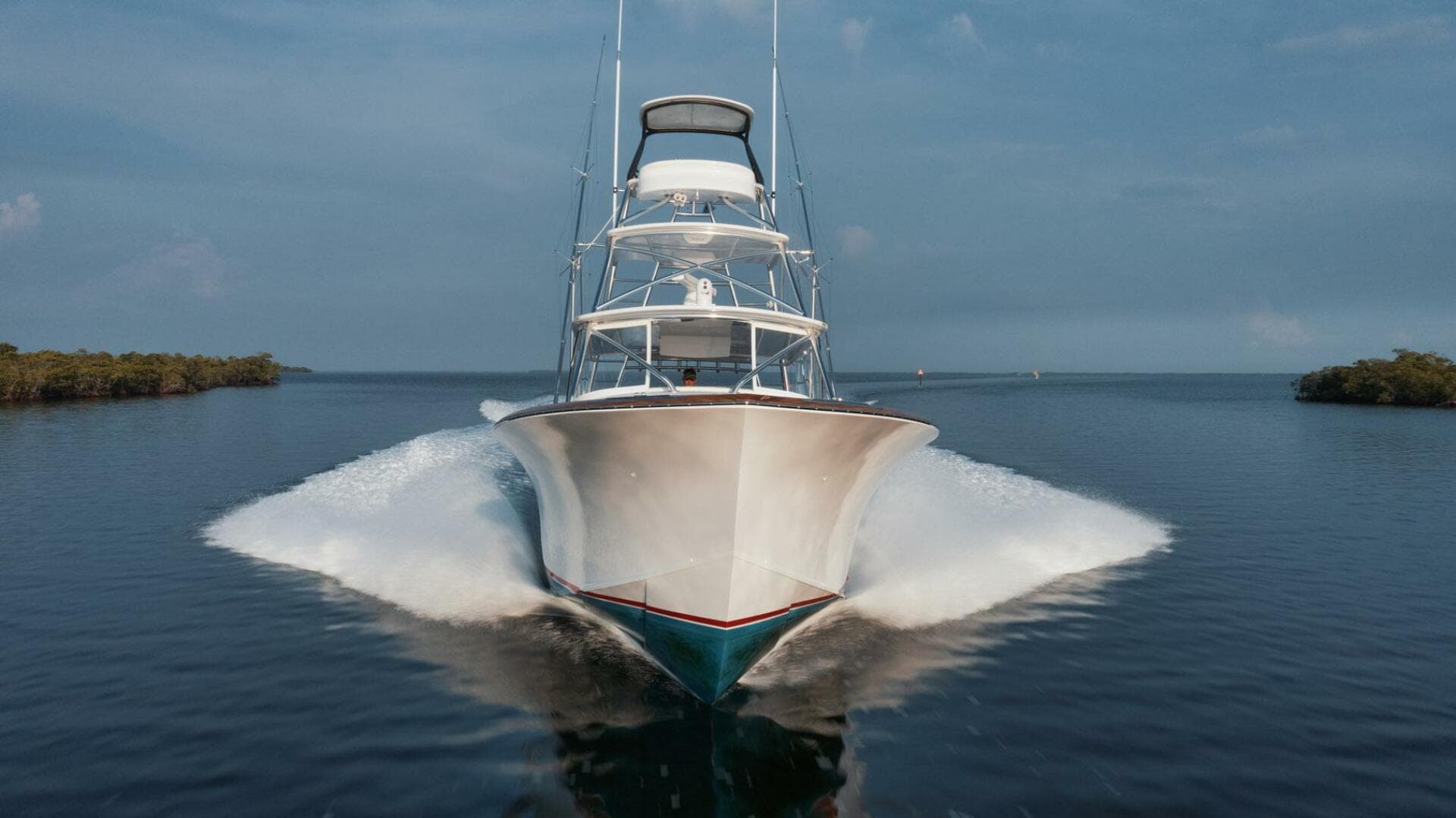 2016 F&S 40 Open Express — photo 3