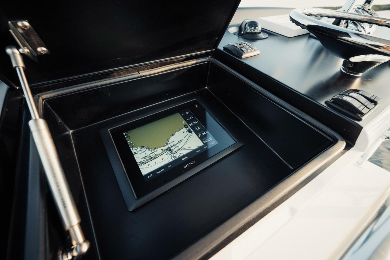 2016 F&S 40 Open Express — photo 22