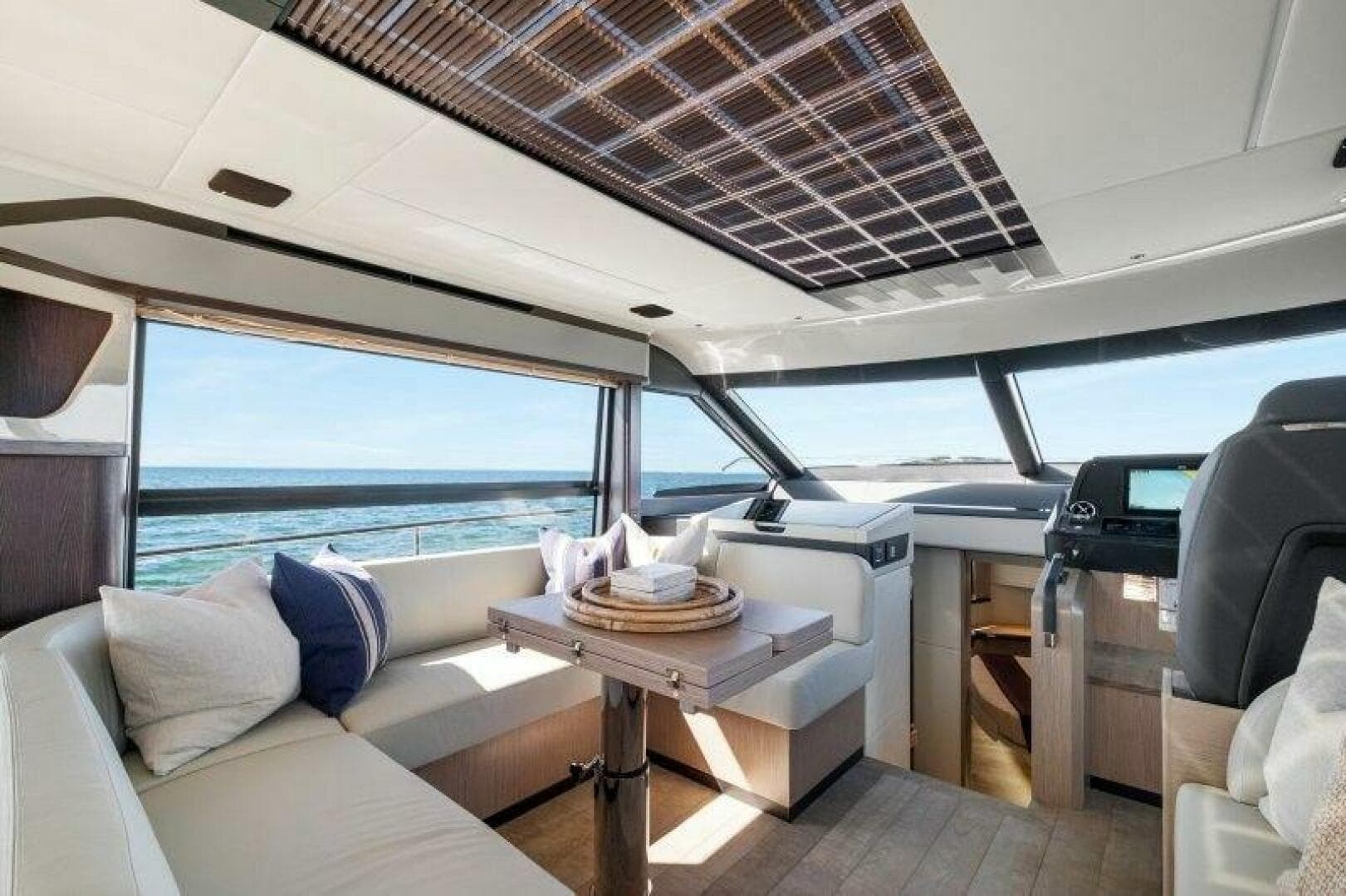 2026 Absolute 48 Coupe — photo 17